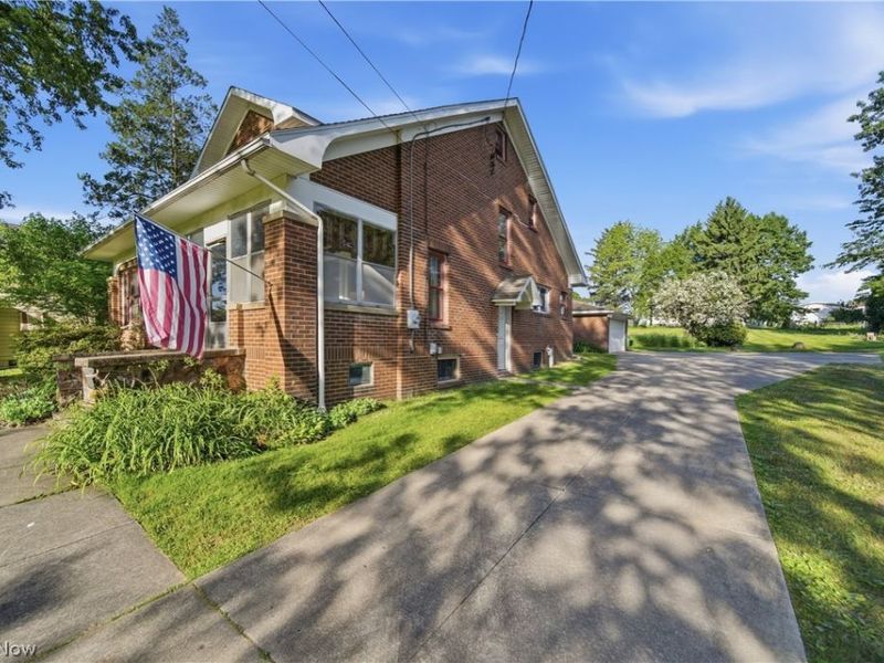 500 31st Street SW, Barberton, OH 44203 Photo 3