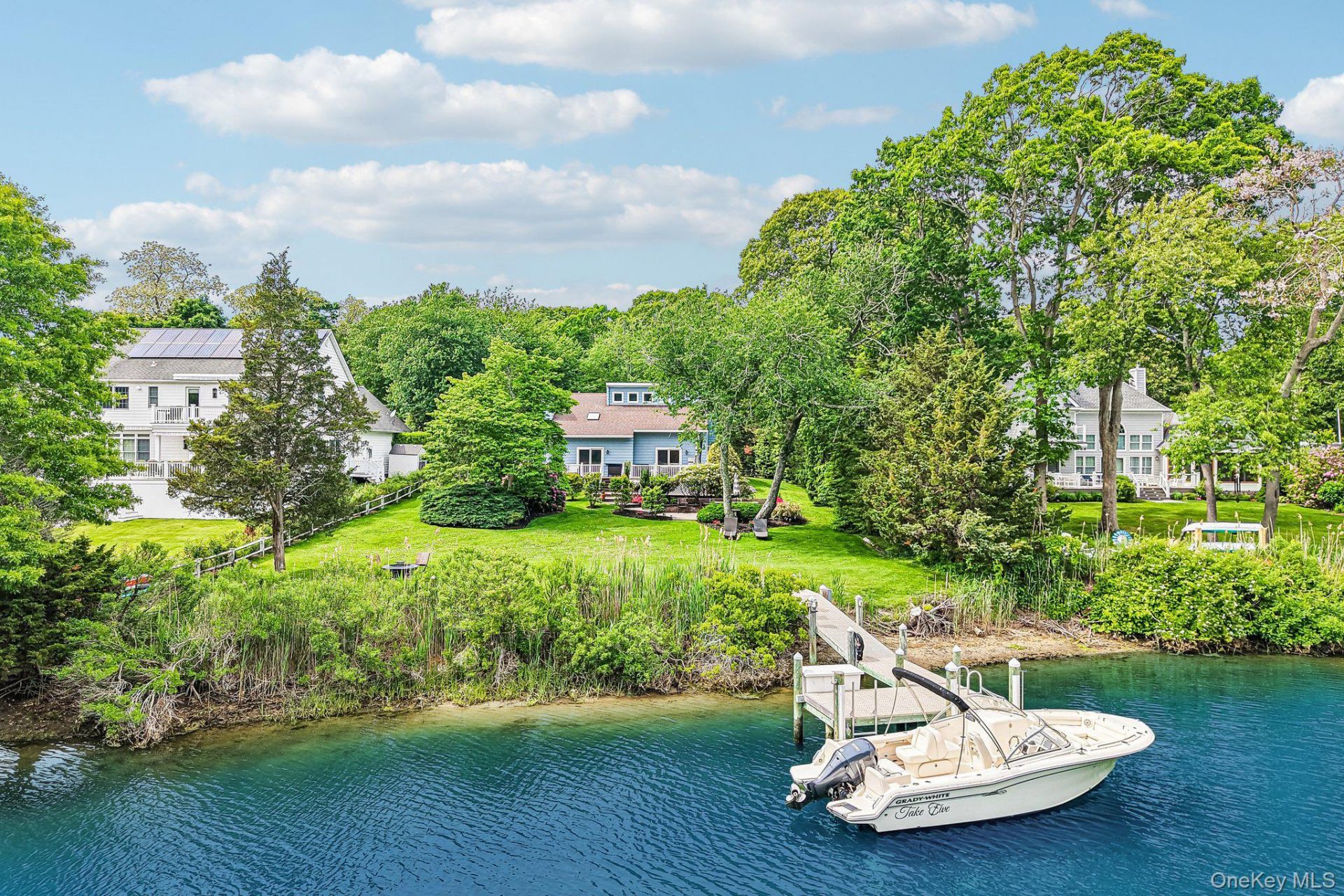 2100 Glenn Road, Southold, NY 11971 Main Photo