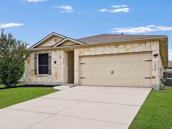 2936 Redtip Dr, Schertz, TX 78108