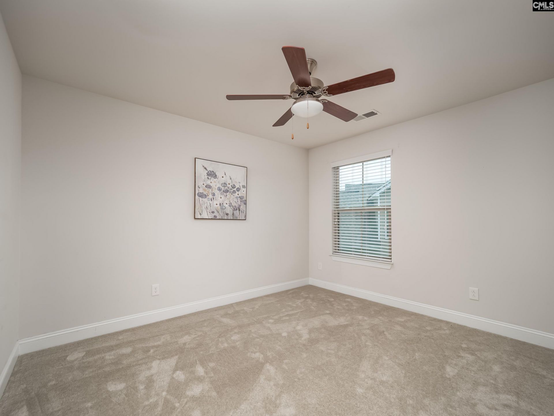 530 Litchfield Lane Photo 24
