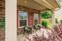 530 Litchfield Lane photo 4