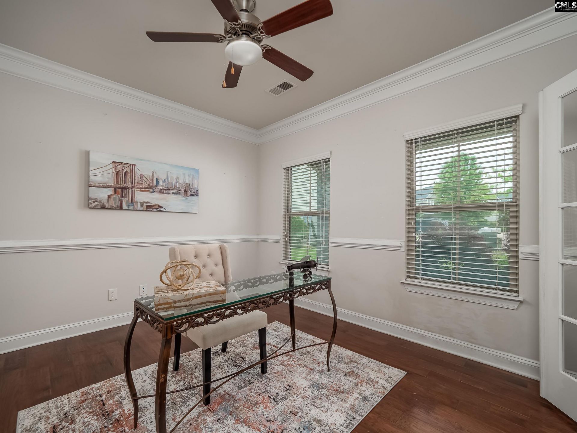 530 Litchfield Lane  Photo 4