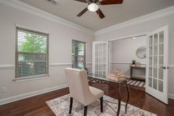 530 Litchfield Lane photo 4
