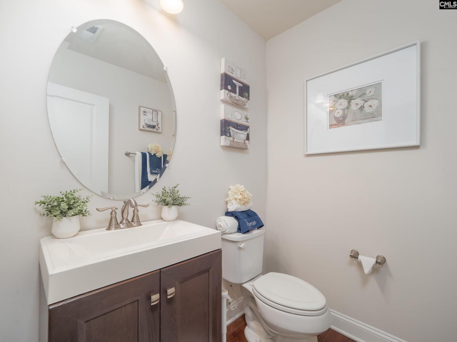 530 Litchfield Lane Photo 6