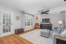 107 Elm Creek Drive  photo 4
