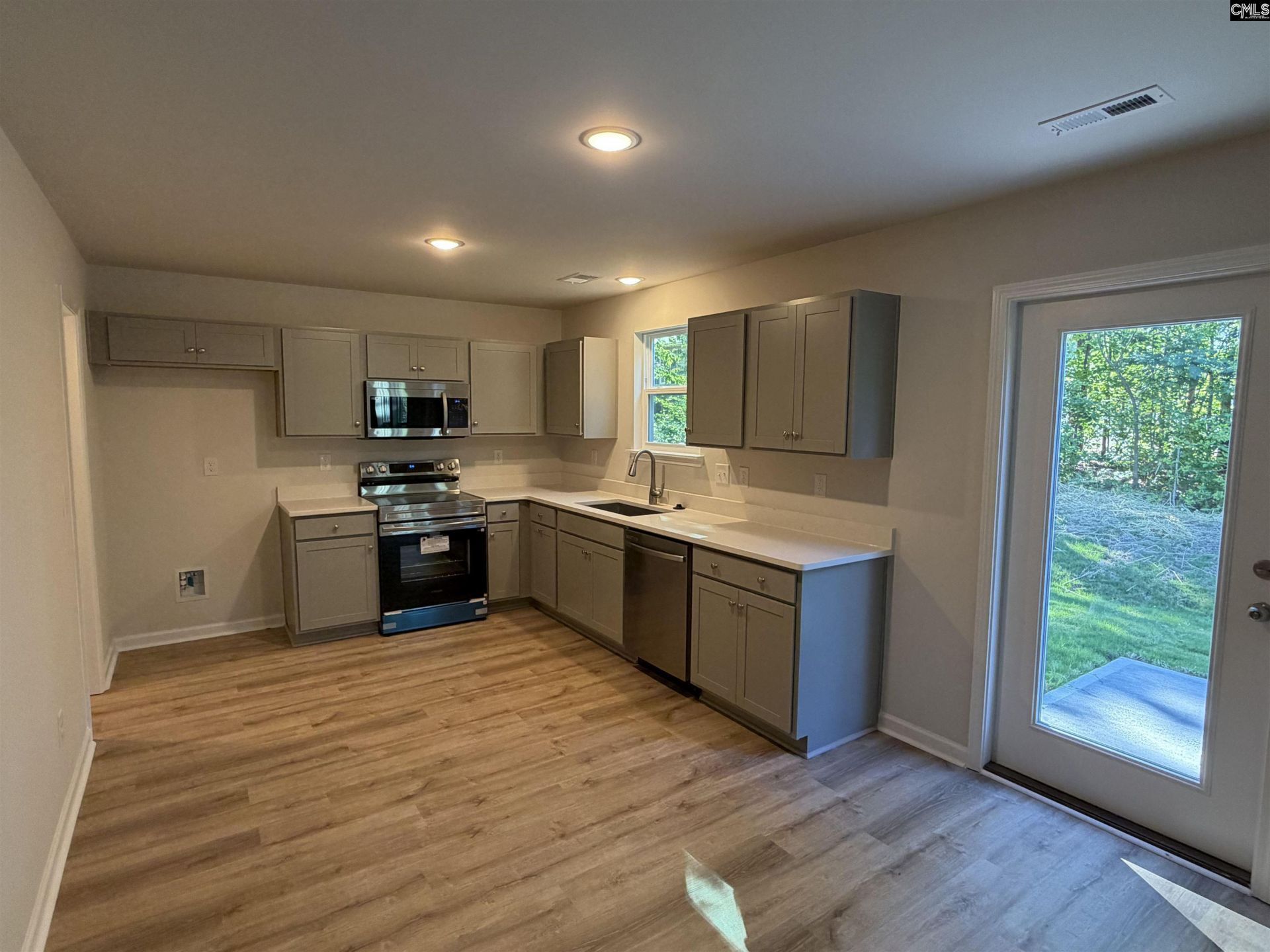 204 Rockcreek Road  Photo 4