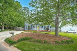 784 Parkhurst Lane  photo 4