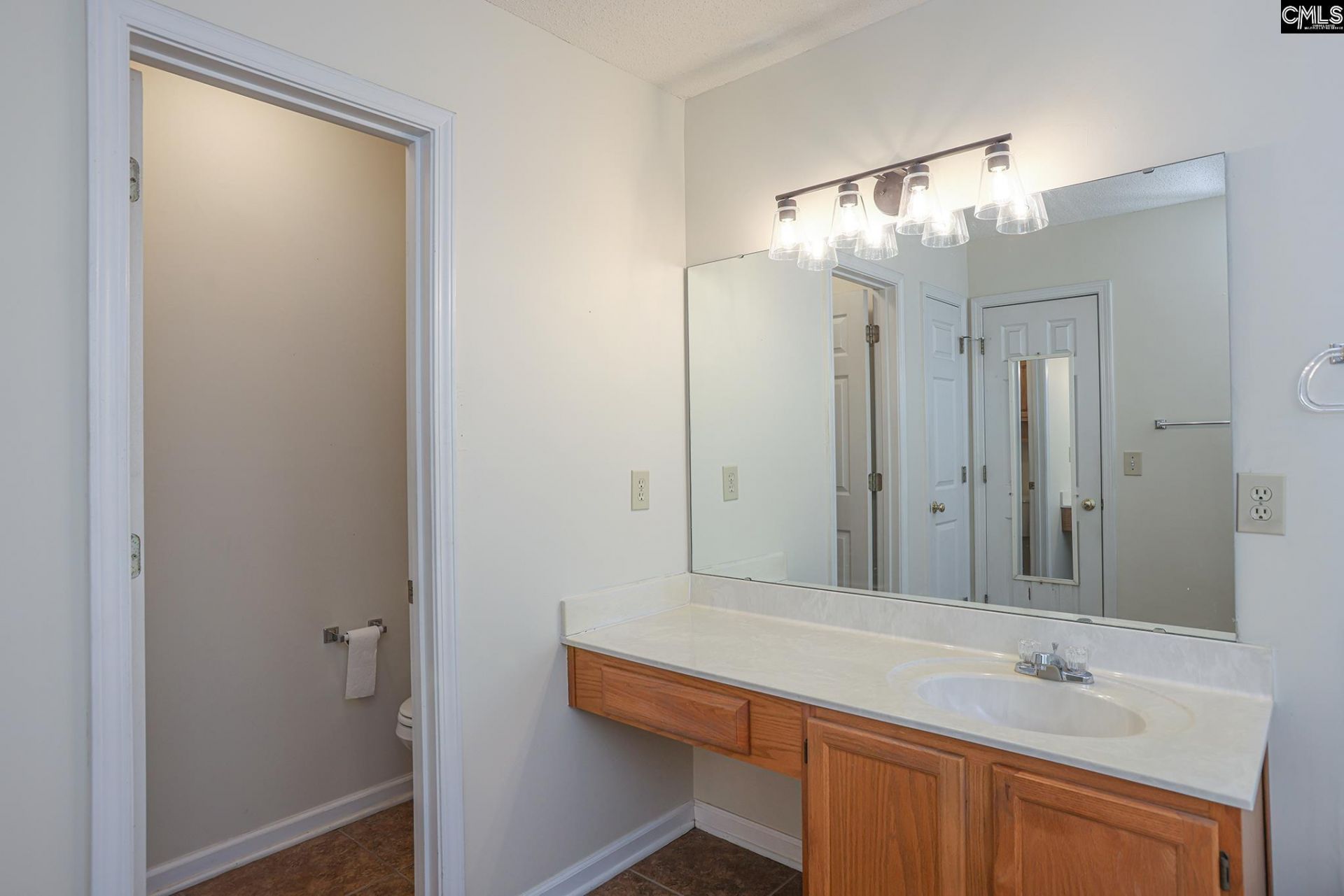 305 Hunters Ridge Drive Photo 12