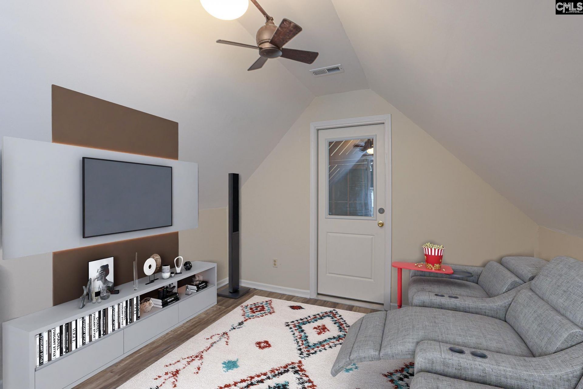 305 Hunters Ridge Drive Photo 17