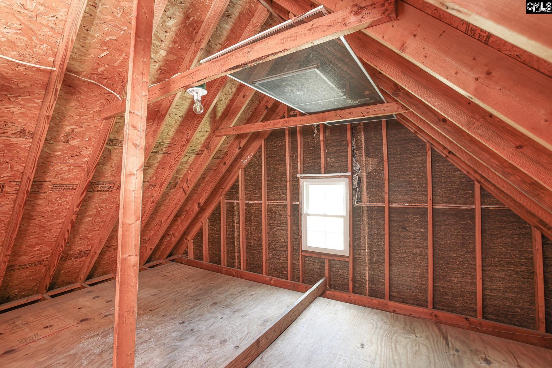 305 Hunters Ridge Drive  Photo 23