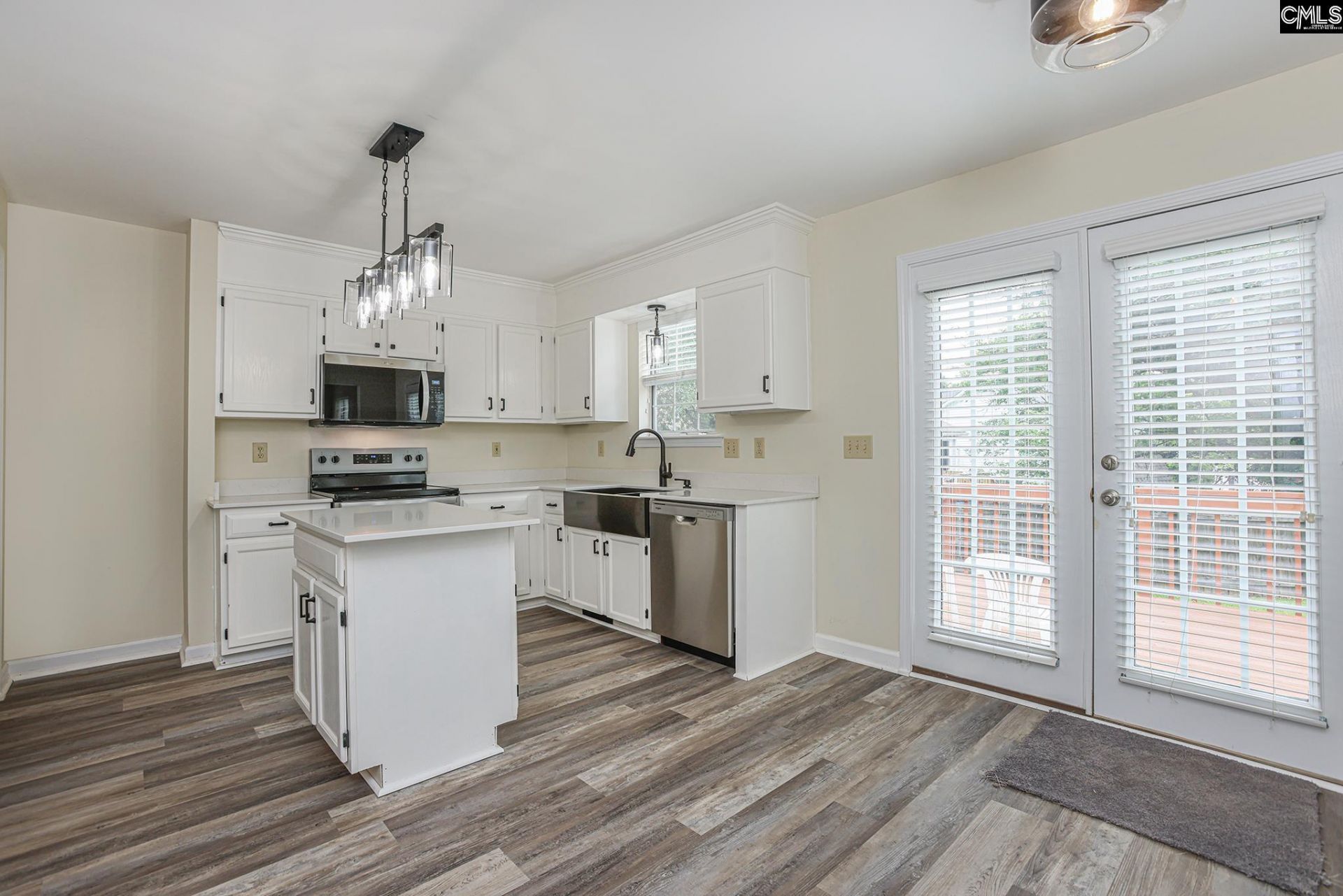 305 Hunters Ridge Drive Photo 8