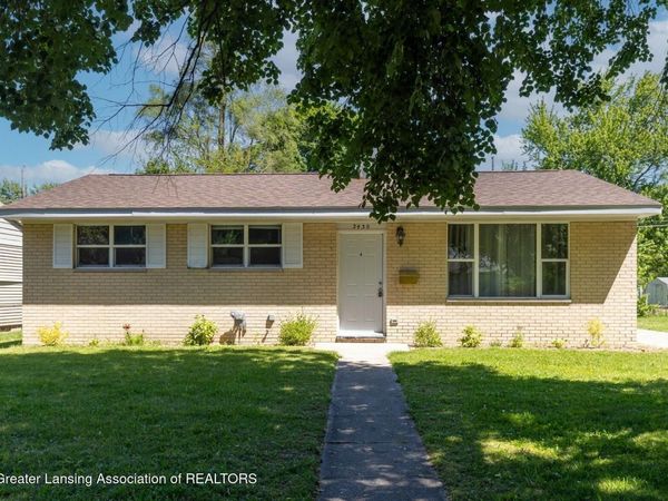 3430 Ronald Street, Lansing, MI 48911