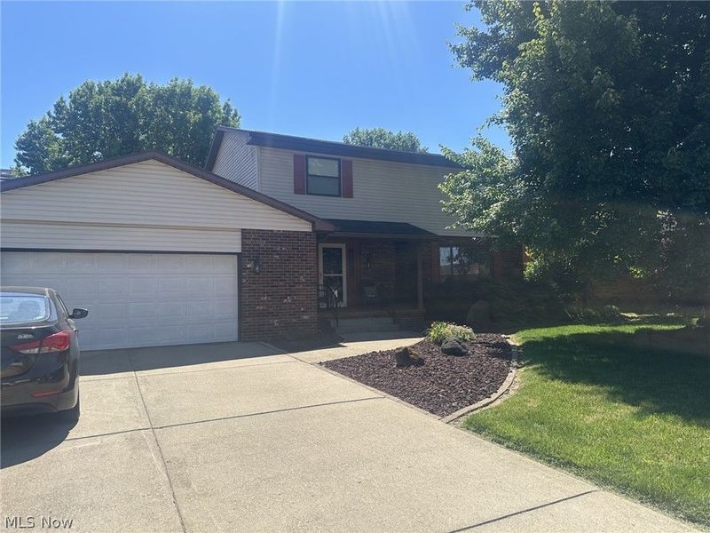 812 Brentwood Drive, Belpre, OH 45714 Photo 1