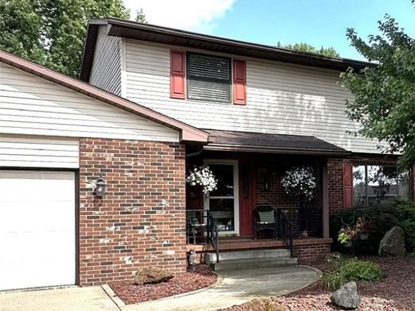 812 Brentwood Drive, Belpre, OH 45714