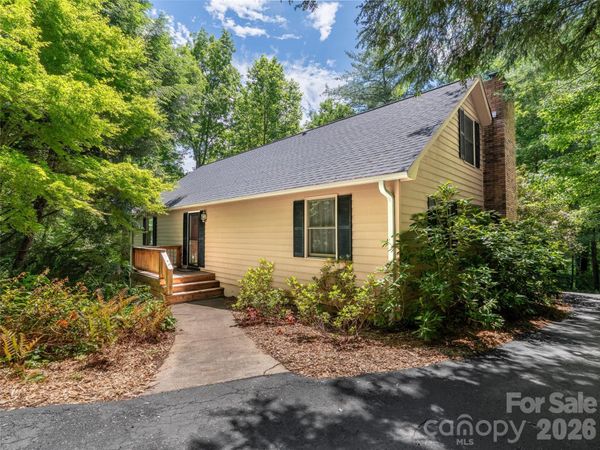 25 Blueberry Lane , Fairview, NC 28730