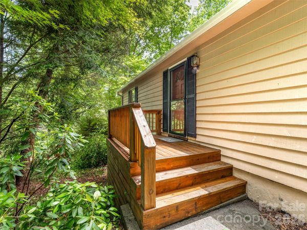 25 Blueberry Lane , Fairview, NC 28730