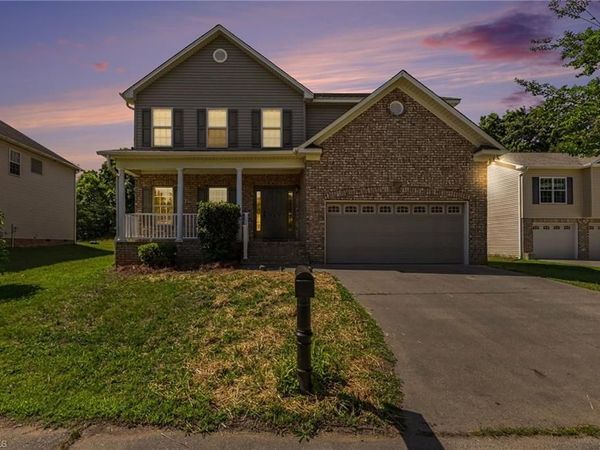 787 Haven way Court , Winston-Salem, NC 27103