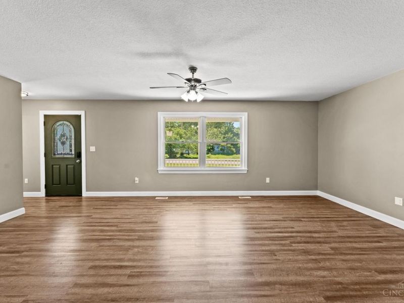 2047 Decatur, Liberty Township, OH 45697 Photo 5