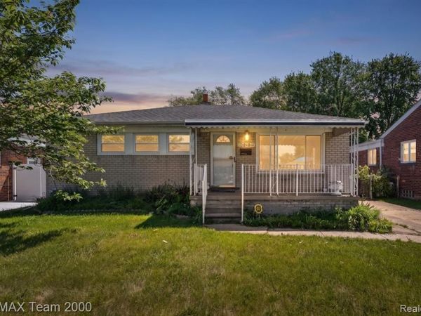 25394 Normandy Street, Roseville, MI 48066