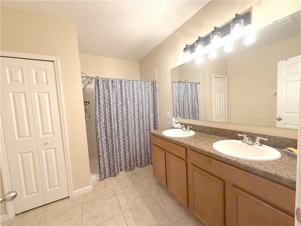 1269 Lexington Manor Sw, Vero Beach, FL 32962 Photo