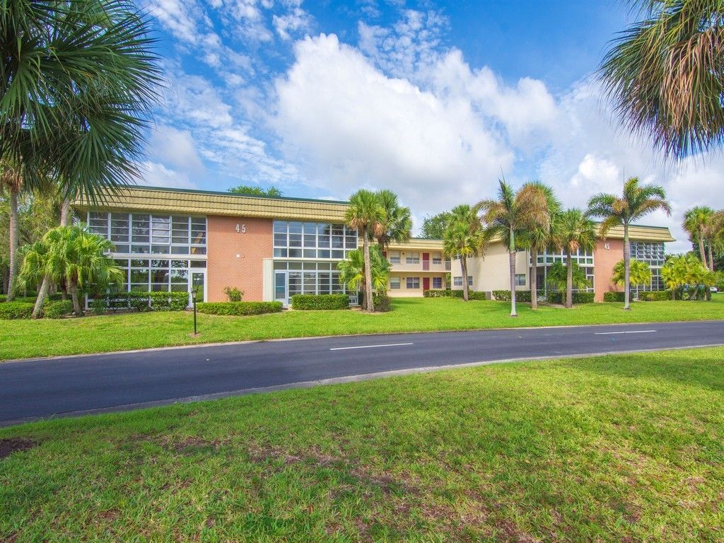 45 Vista Gardens Trail, Unit 207, Vero Beach, FL 32962 Photo