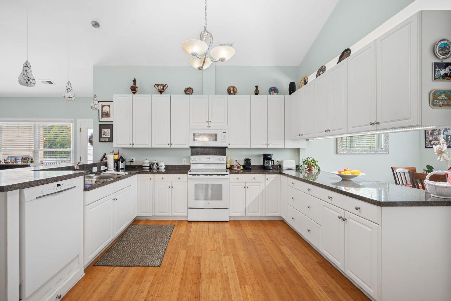 842 Captain Toms Crossing Photo 12