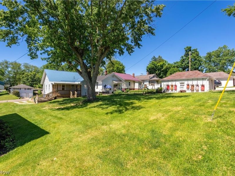 286 5th Street NW, Carrollton, OH 44615 Photo 8