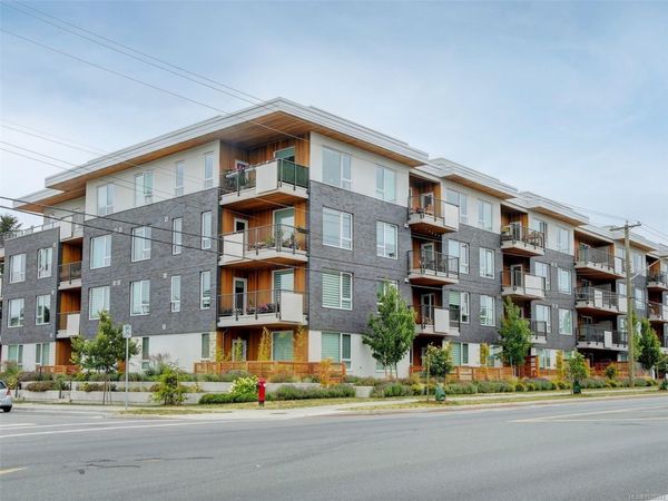 1588 North Dairy Rd, Unit #101, Saanich, BC V8T 0E1
