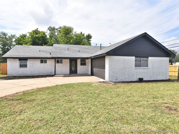523 W Urbana Street , Broken Arrow, OK 74012
