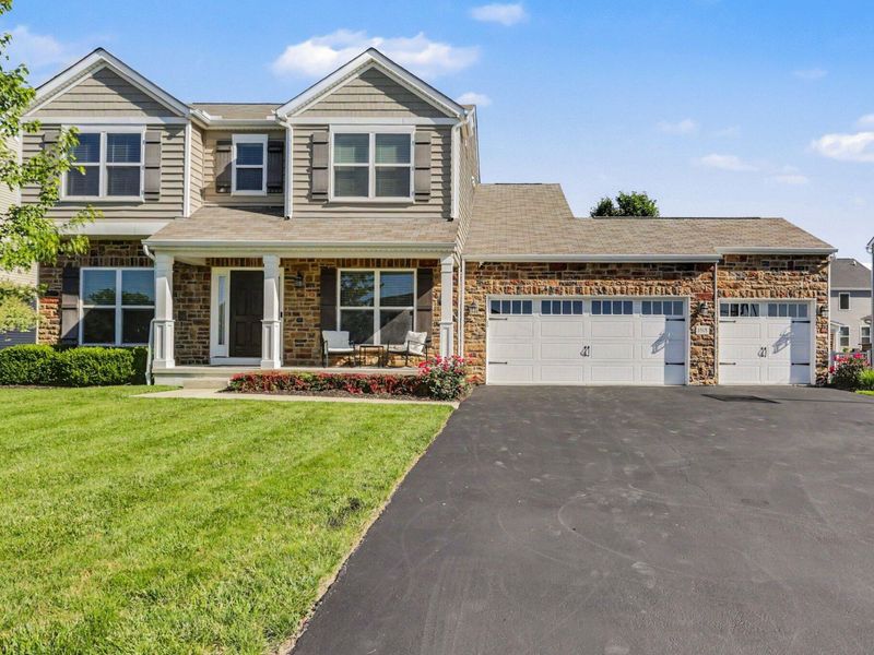 1818 Stargrass Avenue, Grove City, OH 43123 Photo 2