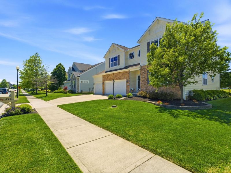 453 Sunbury Meadows Drive, Sunbury, OH 43074 Photo 3