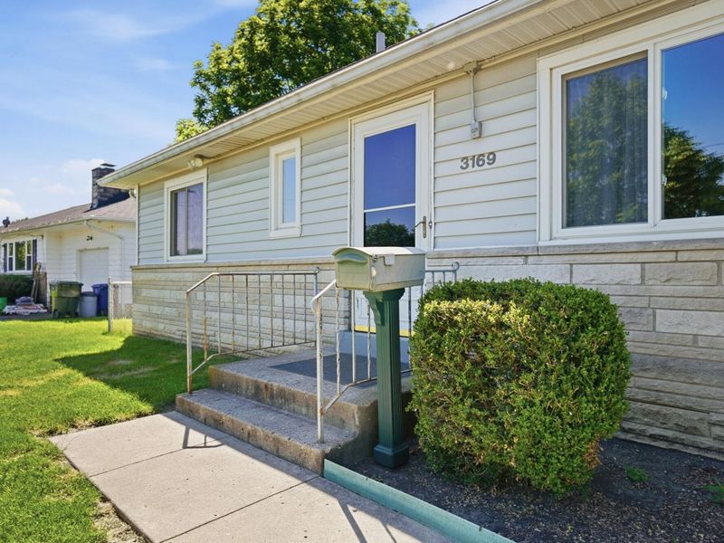 3169 Mary Avenue , Columbus, OH 43204 Photo 3