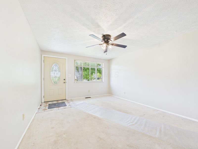 2191 Sprucefield Drive, Columbus, OH 43229 Photo 5