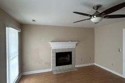 1136 Audubon Place photo 4
