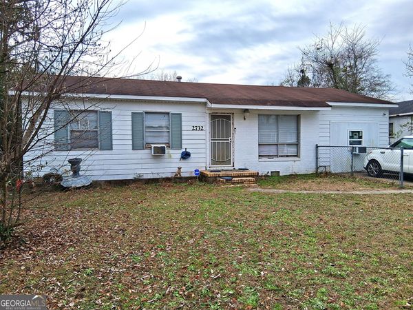 2732 Village Green Lane, Macon, GA 31206