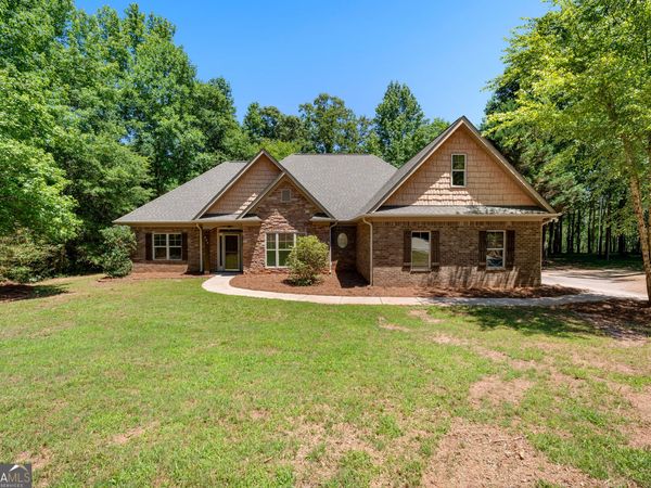 394 Brandish Drive, Newnan, GA 30263