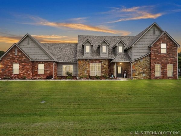 24253 E 145th Street S, Coweta, OK 74429