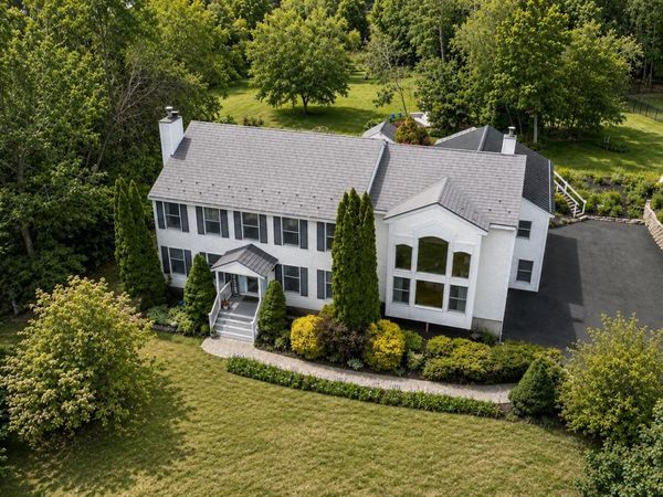 7 Longview Circle, Pelham, NH 03076