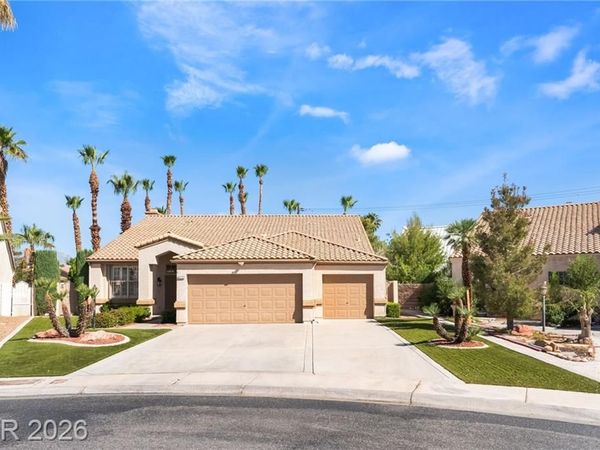 6272 Pride Lane, Las Vegas, NV 89103