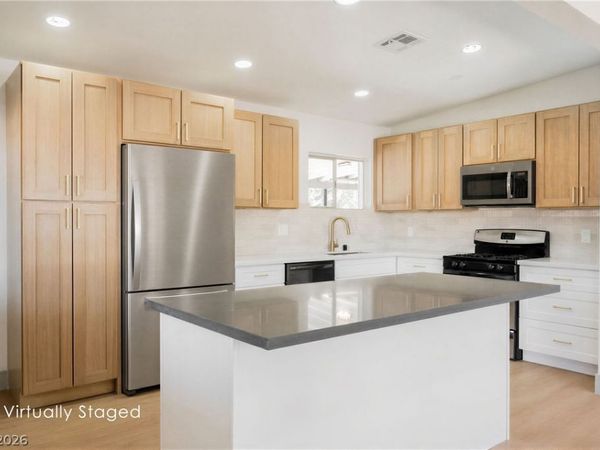 1124 Nassau Drive , Las Vegas, NV 89108