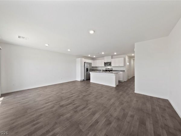 7909 Whisper Words Avenue , Las Vegas, NV 89113