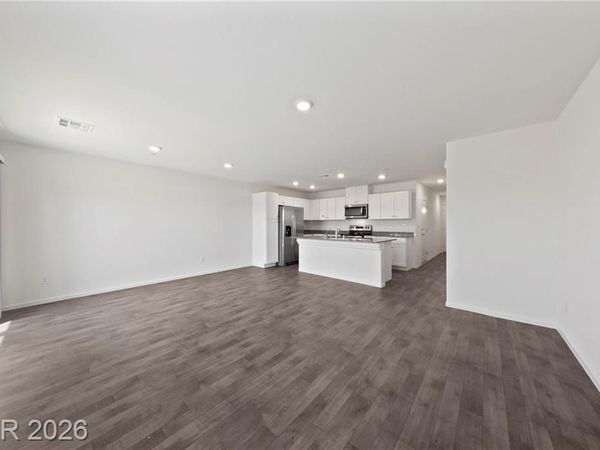 7909 Whisper Words Avenue, Las Vegas, NV 89113