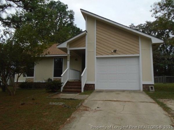 6827 Kizer Drive , Fayetteville, NC 28314
