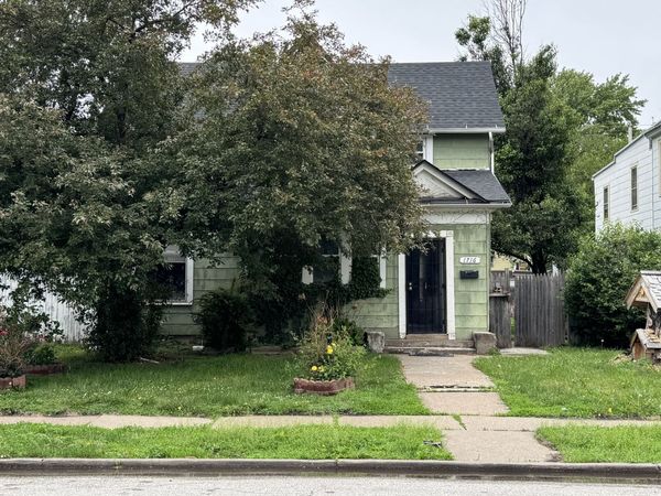 1716 W 7th Street , Davenport, IA 52802