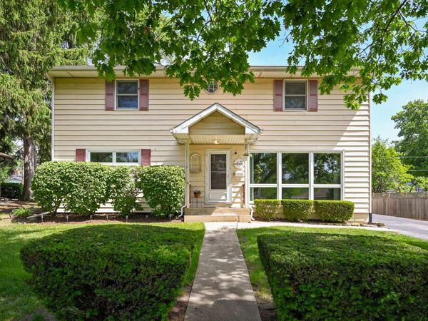 114 W Berkshire Avenue , Lombard, IL 60148