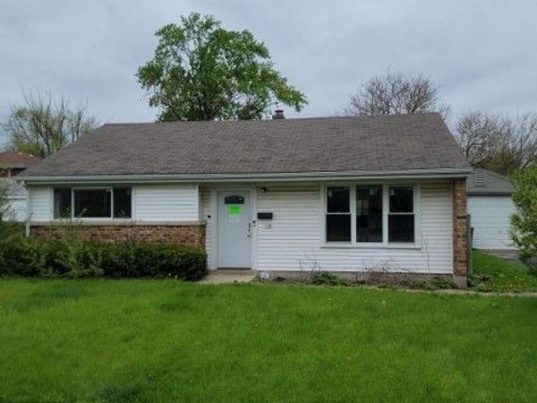 62 Sauk Trail , Park Forest, IL 60466