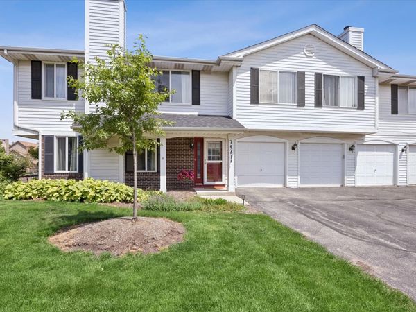 7921 Knottingham Circle , Unit A, Darien, IL 60561