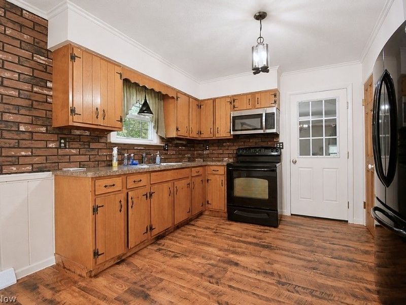 7840 Sumner Road, Thompson, OH 44086 Photo 12
