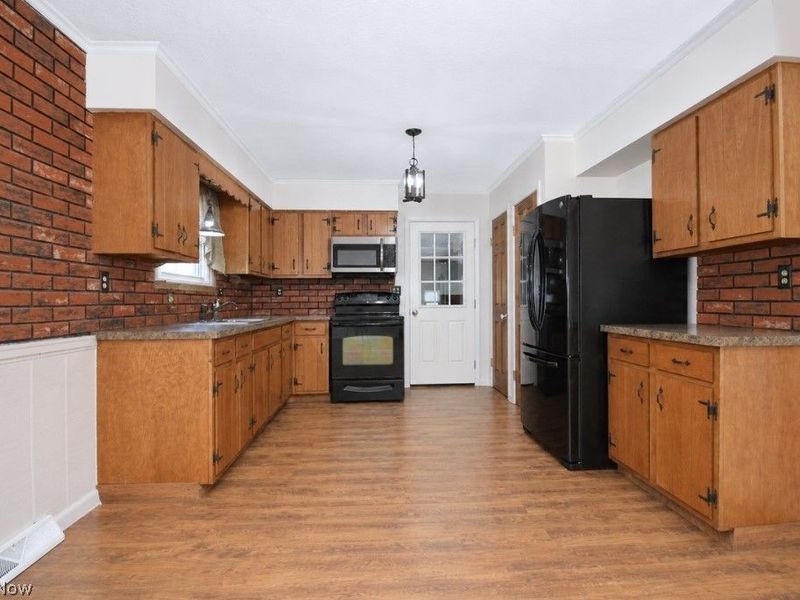 7840 Sumner Road, Thompson, OH 44086 Photo 8