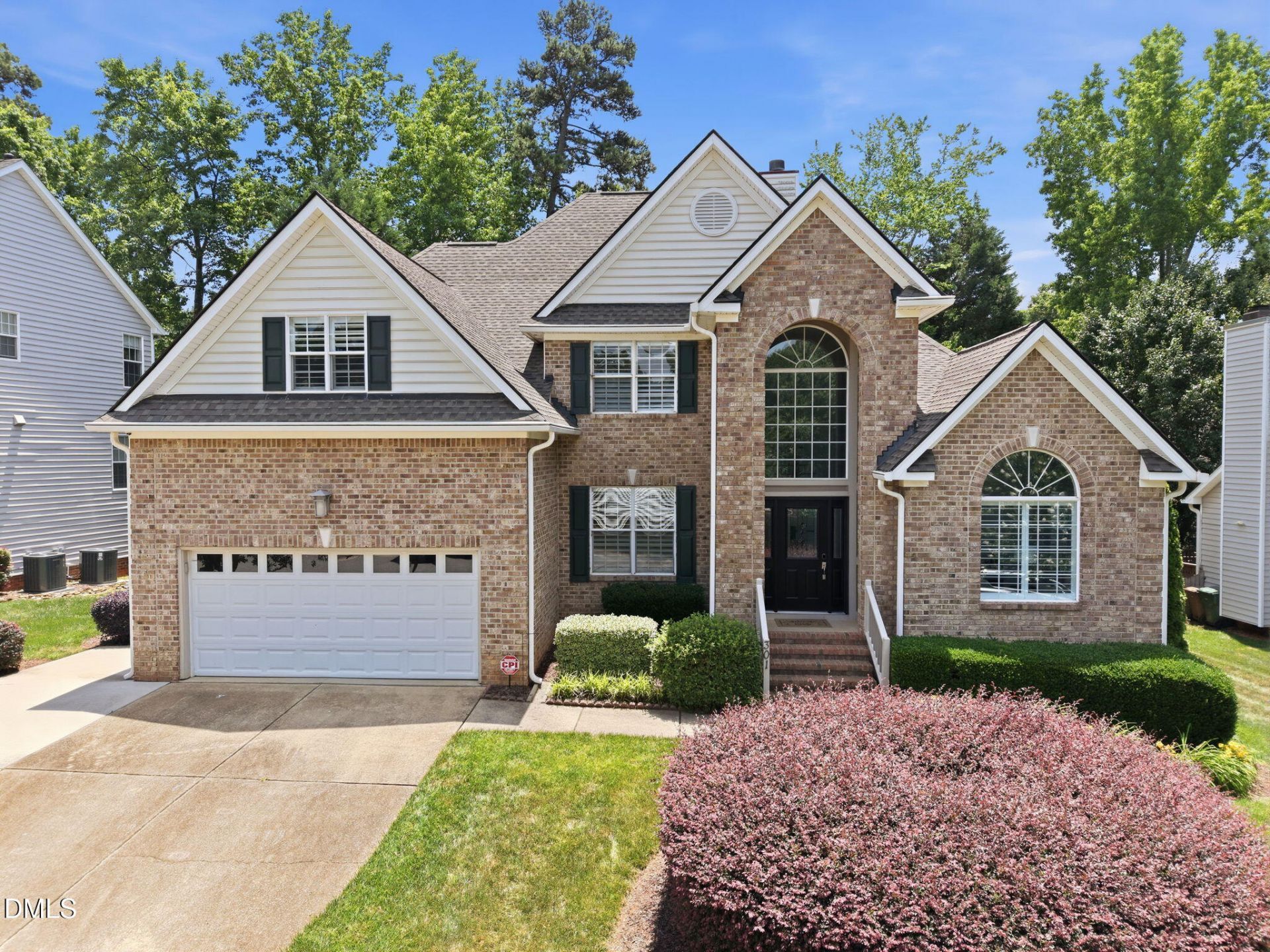 301 Cricketfield Lane, Cary, NC 27518 Main Photo